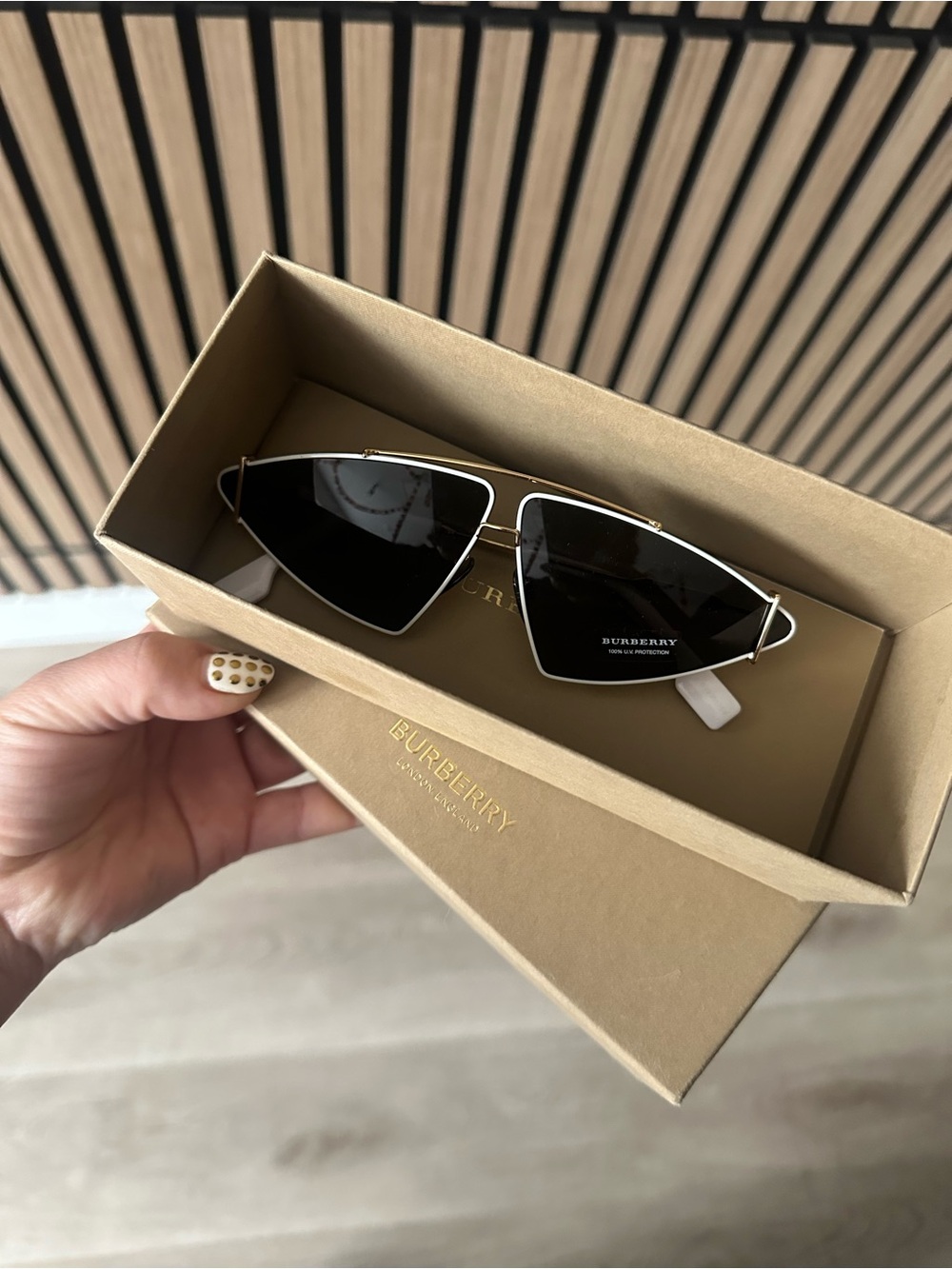 Burberry Cat-Eye Sunglasses with case and box